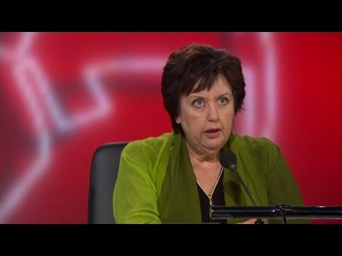 Babben Larsson dissar Gotland - Parlamentet (TV4)