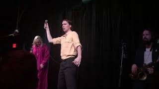 Alex Cameron - Stranger’s Kiss (Live in San Antonio Texas @ The Paper Tiger)