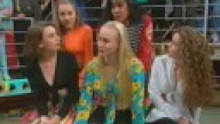 Girlfriend - Girl&#39;s Life + Interview (Stereo Link)