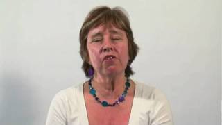 Caroline discusses her initial breastfeeding concerns