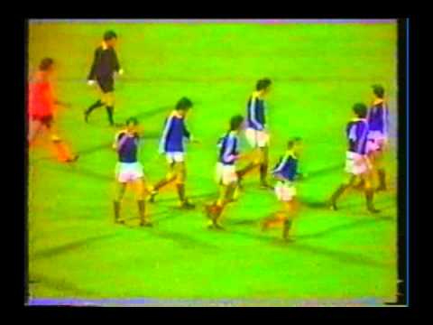 1976 (June 19) Holland 3-Yugoslavia 2 (European Championship) (First Yugoslav goal missing).mpg