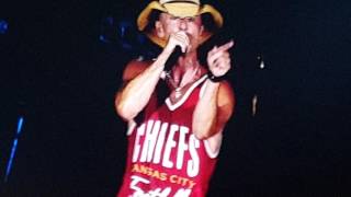 Kenny Chesney   No Shoes No Shirt No Problems (Live)