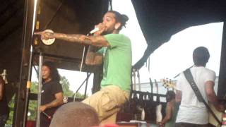 Gym Class Heroes - Peace Sign/Index Down, Warped Tour 2011 Oceanport, NJ