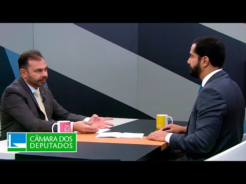 Idilvan Alencar defende piso salarial para profissionais da educação básica - 09/11/2023