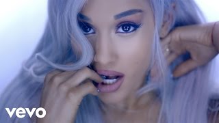 Kadr z teledysku Focus tekst piosenki Ariana Grande