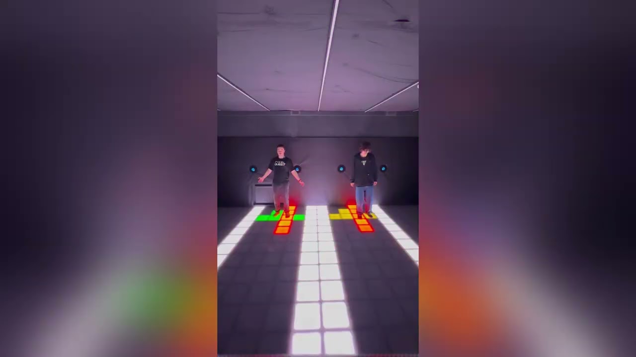 Pixel Quest: интерактивный световой пол — игры для семьи и друзей. Видео