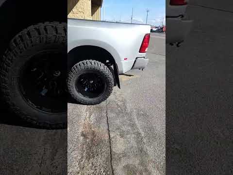 2018 Dodge RAM 3500 ReadyLIFT 3"f & 1"r lift kit with Cooper 35x12.50R20 tires and 20" Fuel wheels