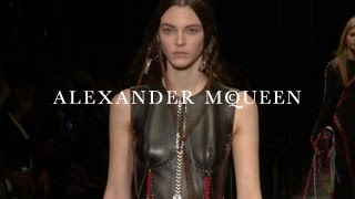 Alexander McQueen | Autumn/Winter 2017 | Runway Show