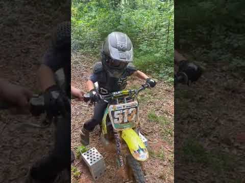 Kick starting my cobra 50cc #dirtbike #513 #cobra #motokid #50cc #moto #cobra50 #kickstart