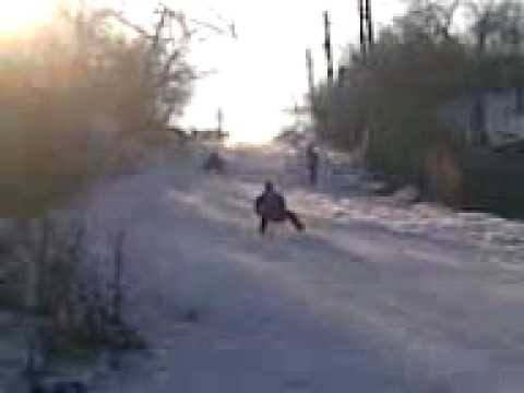 Transmitem LIVE tot din Farcasesti city..(mada si robi q sania).3gp