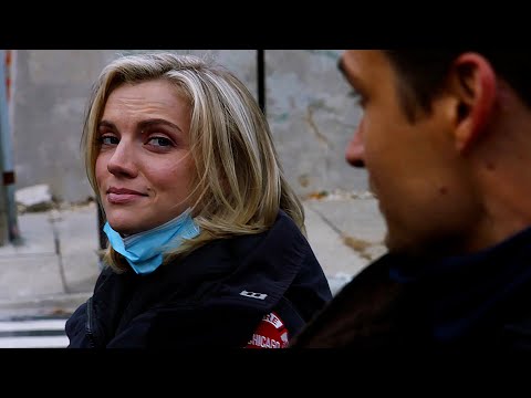 Lieutenant Grainger Likes Sylvie - Chicago Fire 9x04