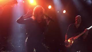 Metric - Dark Saturday (Live in Moscow. 25.10.18.)