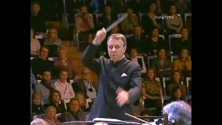 Download lagu Bach - Toccata & Fugue in D minor - Mikhail Pletnev, conductor/arranger - Russian National Orchestra mp3