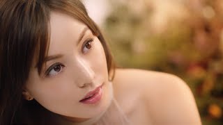 蛯原友里のデビュー前の写真披露！／資生堂ベネフィーク20周年記念ムービー