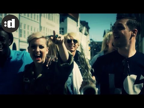 Michael Rune - Væk I Natten (feat. Cecilie Fleur) (Official Video)