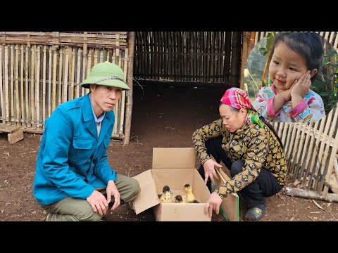 A Great Gift from the Police Officer for Phuong Anh and her son -@PhuongAnhTV-l3m