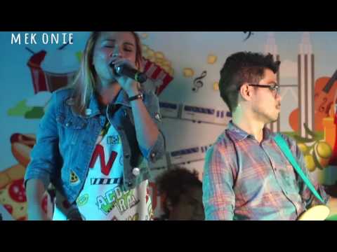 SAKURA BAND - MELEPASKANMU