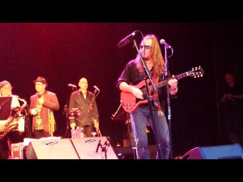 Southside Johnny and the Asbury Jukes - Stay With Me (feat. Jeff Kazee)