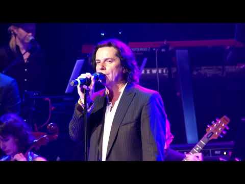 ISILDURS BANE feat. STEVE HOGARTH - Incandescent (live)