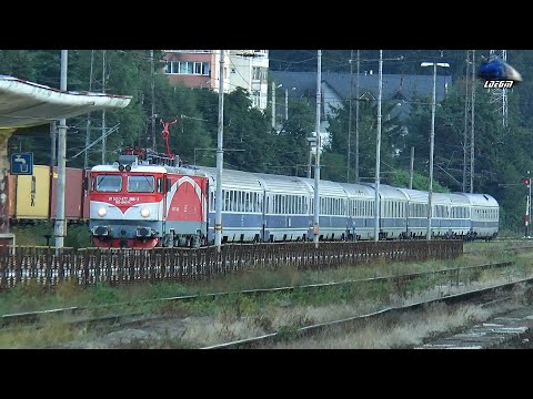 Delfinul 477-268-3&IR472-1"Ister" București Nord-Budapest Keleti in Gara Predeal Station 16 Sep 2020