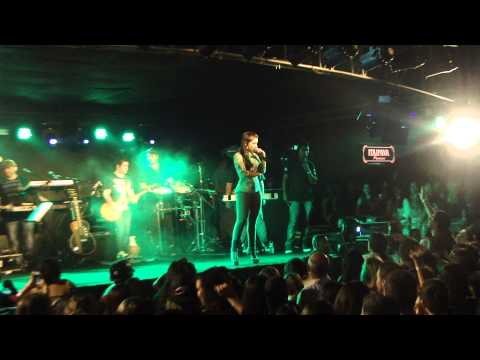 Anitta - Pretin (Bar do meio - 04/07/14)