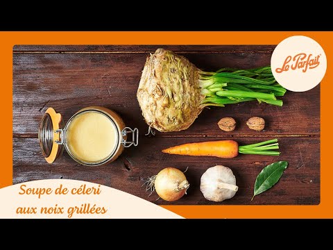 Recette Soupe de céleri rave aux noix grillées