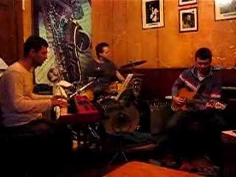 The Rob Durbin Trio: Grove Inn Jazz Club