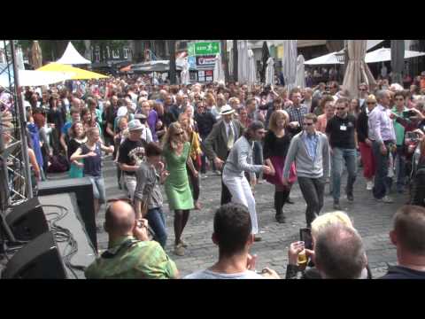 Shim Sham Flashmob Grote Markt