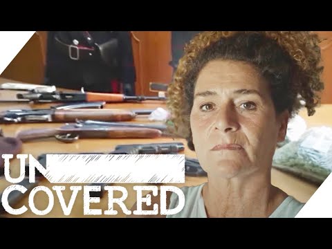 Morden für die Mafia: "Du musst als Frau noch grausamer sein!" | Uncovered mit Thilo Mischke