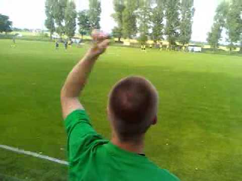 Doping kibiców LKS DOLPASZ SKOKOWA - KS ŁOZINA (Gol - Wojtek Dzik)