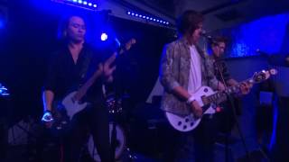 4AM - Does She Know - The Garage, London 25/2/17