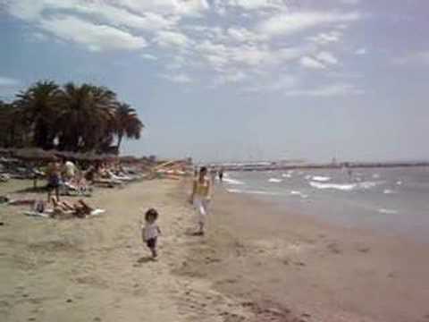 Donika y Lorena Palmieri en Playa de Marbella