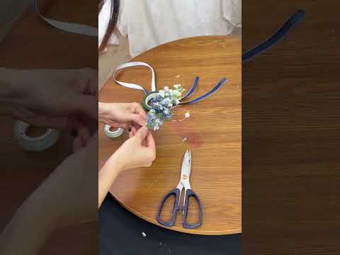 Floral Boutonniere Magnets Plastic Safety Pins Holder