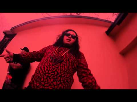 MIKE COOK BURST - HAUNTED SMUT$ FT. ROCKET (PROD. ZXFLO)