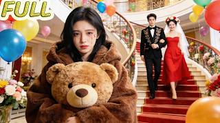 Ze zag hoe haar vriend, met wie ze zes jaar samen was, een andere vrouw ten huwelijk vroeg en was er kapot van. Hij had er spijt van.