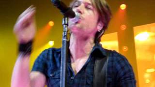 Keith Urban - Hit The Ground Runnin&#39; - Escape Together World Tour 2009