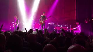 Shed 7. She left me on Friday. Hull city hall. 21/12/17