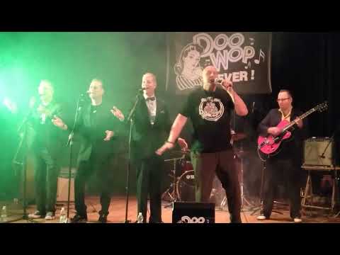 The Crystalairs ; Runaround Sue