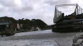 preview picture of video 'Reedham Railway Swing Bridge'