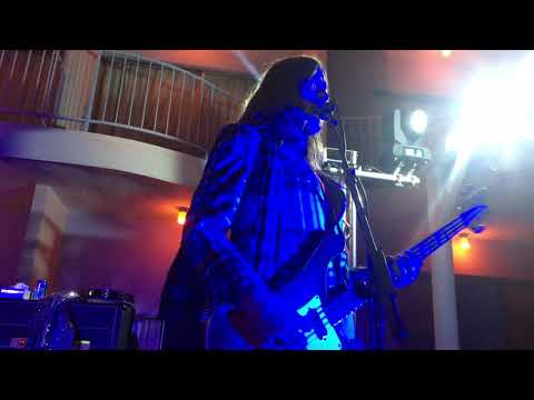 Redd Kross "The Lady In The Front Row" 12.31.2018