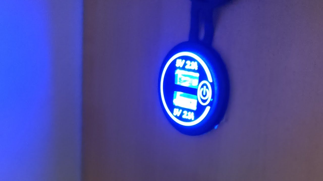 Installation prises USB dans les espaces nuits du Camping-car