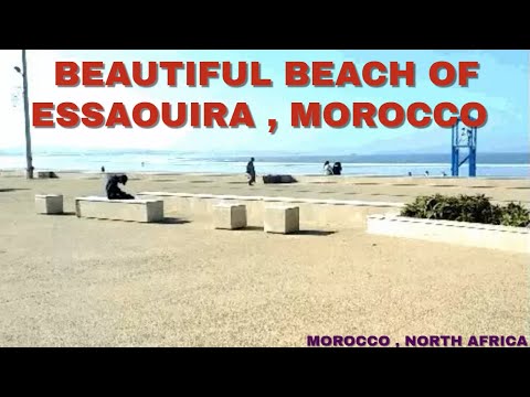 ESSAOUIRA - BEAUTIFUL BEACH OF ESSAOUIRA , MOROCCO , NORTH AFRICA