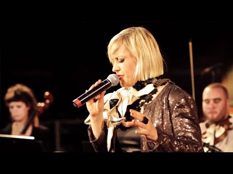 Alice Russell - Mirror Mirror