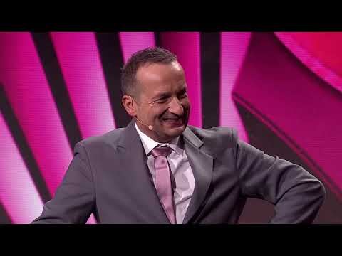 Młodzi i moralni:  Kabaret Moralnego Niepokoju & Mateusz  Banaszkiewicz  - Familiada