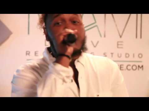 Mr Lova (@realmrlova) Performs at Direct 2 Exec Artist Experience Miami 4/2/16