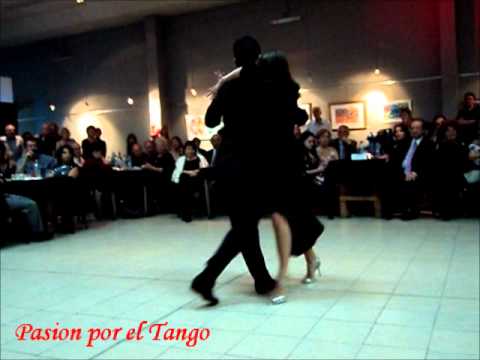  Andrea Misse  and  Javier Rodriguez  are  dancing  to  the  milonga  "  La Cicatriz  "