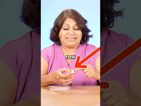 Mexican moms try Vietnamese nem chua! 🇻🇳