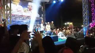 Download lagu Sayyid ibrahim bin bahar bin smith. Kekocakan Sayyid ibrahim mp3