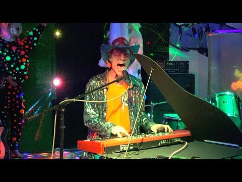 Baby FuzZ at Art Rat Studios, 6-23-19.