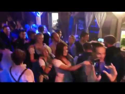 Die Hände hoch - Jägermeister Dj Alex & Matty Valentino Wiener Wiesn ORF Alm am 01.10.2015